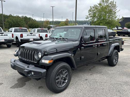 2025 Jeep Gladiator Sport S