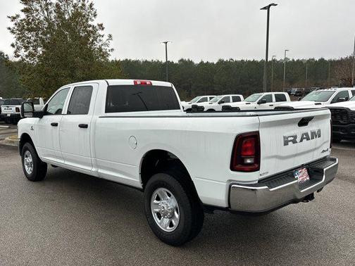 2026 RAM 2500 Tradesman Crew Cab 4x4 8' Box