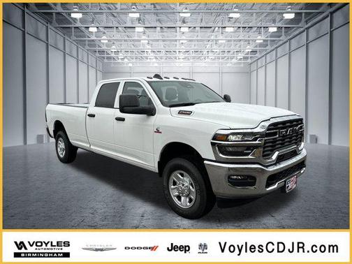 2026 RAM 2500 Tradesman Crew Cab 4x4 8' Box