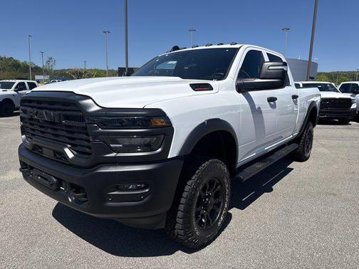Bright White Clearcoat 2026 RAM 2500 Tradesman Crew Cab 4x4 6'4' Box