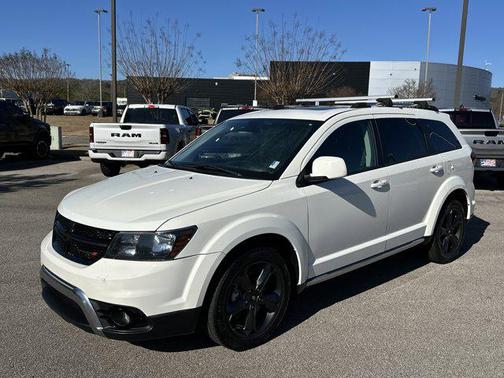 2020 Dodge Journey Crossroad