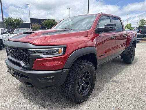 Molten Red Pearlcoat 2026 RAM 1500 RHO Crew Cab 4x4 5'7' Box