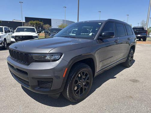 Baltic Gray Metallic Clearcoat 2024 Jeep Grand Cherokee L Altitude