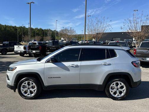 2025 Jeep Compass Latitude