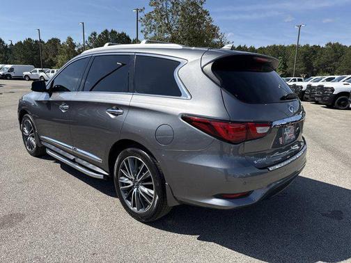 2017 INFINITI QX60 Base