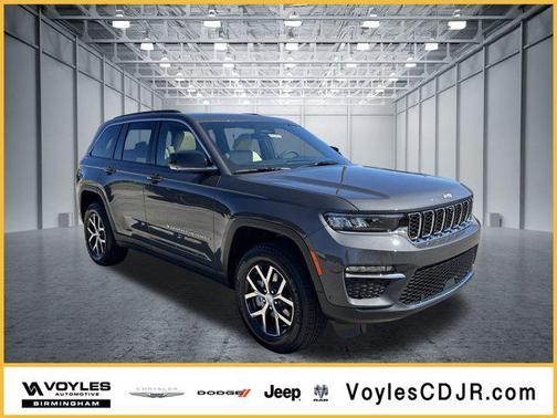 Baltic Gray Metallic Clearcoat 2025 Jeep Grand Cherokee Limited SUV