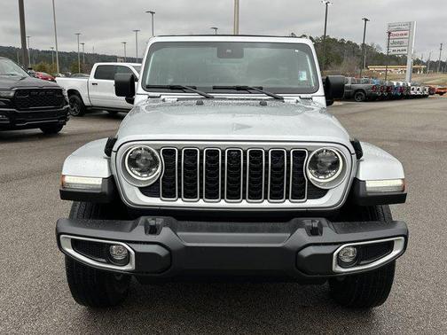 2024 Jeep Wrangler 4-Door Sahara 4x4