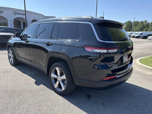 Diamond Black Crystal Pearlcoat 2021 Jeep Grand Cherokee L Limited