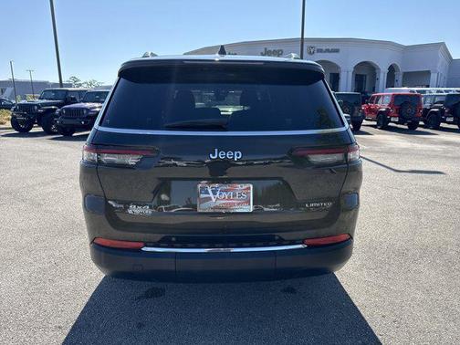 Diamond Black Crystal Pearlcoat 2021 Jeep Grand Cherokee L Limited