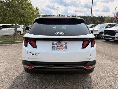 White Pearl 2024 Hyundai TUCSON SEL