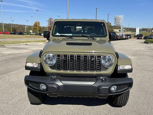 2025 Jeep Gladiator Sport S
