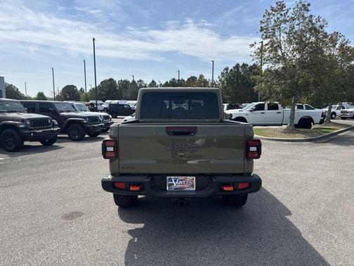 41 2026 Jeep Gladiator Mojave X 4x4