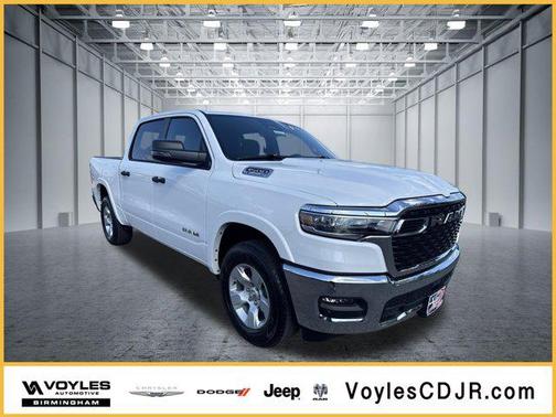 Bright White Clearcoat 2026 RAM 1500 Big Horn/Lone Star