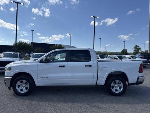 Bright White Clearcoat 2026 RAM 1500 Big Horn/Lone Star