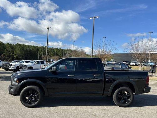 2024 RAM 1500 Classic Warlock Crew Cab 4x4 5'7' Box