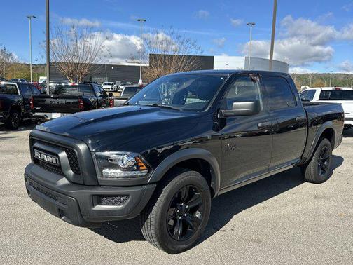 2024 RAM 1500 Classic Warlock Crew Cab 4x4 5'7' Box