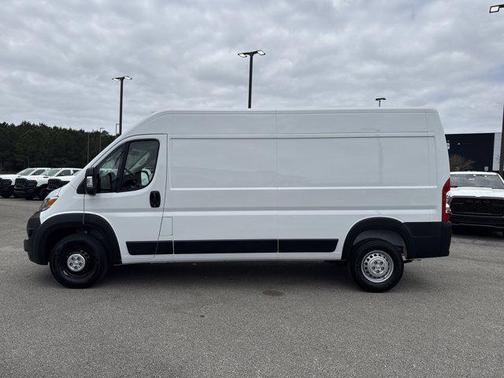 Bright White Clearcoat 2026 RAM ProMaster 2500 Tradesman