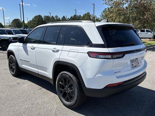 2025 Jeep Grand Cherokee Altitude