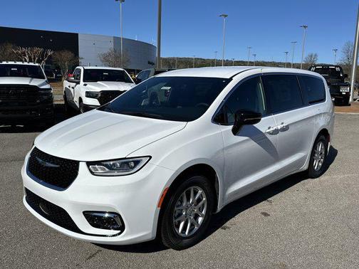 2026 Chrysler Pacifica L