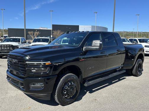 Diamond Black Crystal Pearlcoat 2026 RAM 3500 Laramie Mega Cab 4x4 6'4' Box