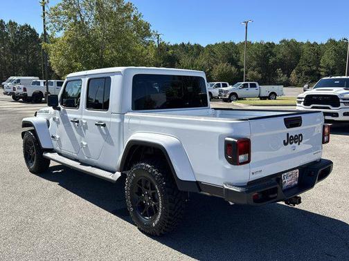 2025 Jeep Gladiator High Tide