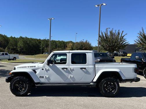 2025 Jeep Gladiator High Tide