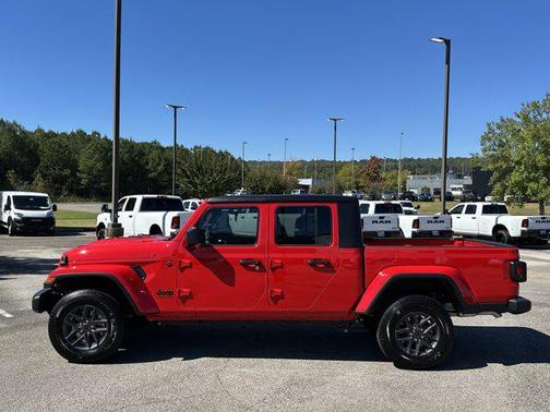 2025 Jeep Gladiator Sport S