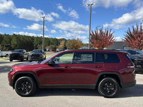 2025 Jeep Grand Cherokee L Altitude