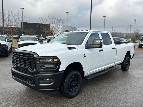 2026 RAM 2500 Tradesman Crew Cab 4x4 8' Box