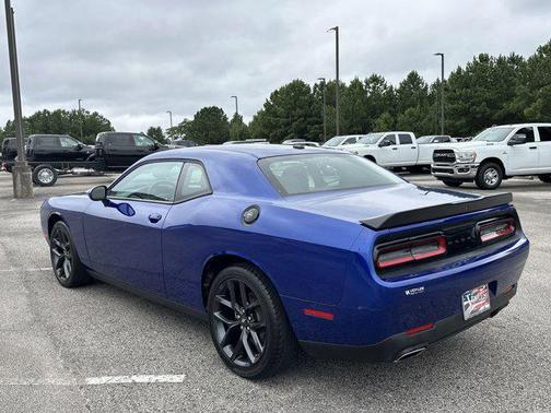 2022 Dodge Challenger SXT