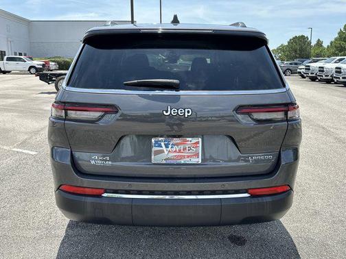 2023 Jeep Grand Cherokee L Laredo