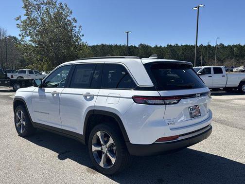 White 2026 Jeep Grand Cherokee Limited