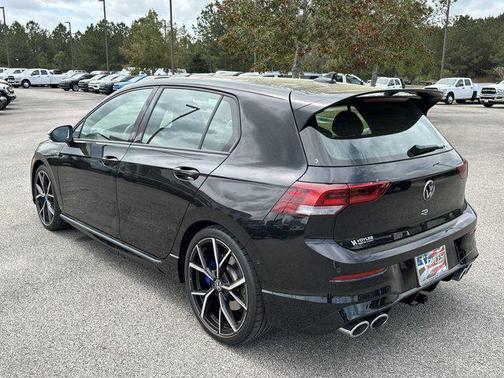 2022 Volkswagen Golf R 2.0T Manual
