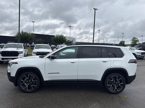 Bright White Clearcoat 2026 Jeep Cherokee Overland