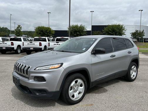 2017 Jeep Cherokee Sport