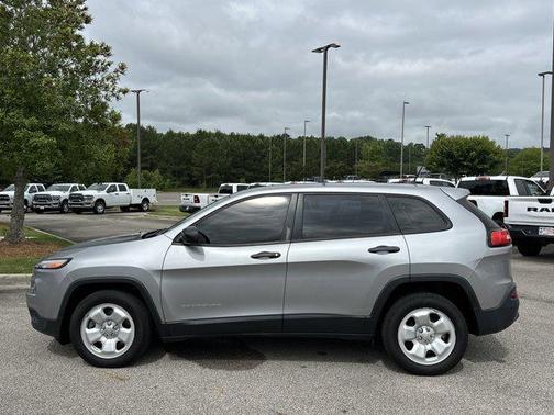 2017 Jeep Cherokee Sport