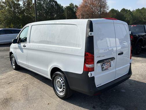 2018 Mercedes-Benz Metris Base