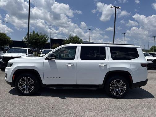 Bright White Clearcoat 2024 Jeep Wagoneer Series II 4x2