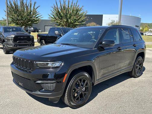 2025 Jeep Grand Cherokee Altitude