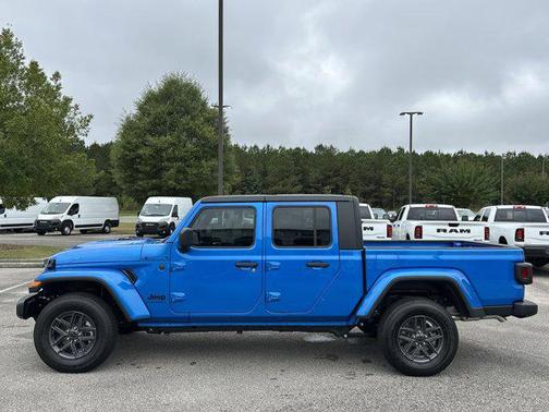 2025 Jeep Gladiator Sport S