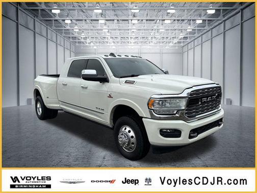 2021 RAM 3500 Limited Mega Cab 4x4 6'4' Box