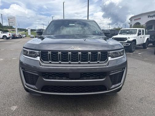 Baltic Gray Metallic Clearcoat 2026 Jeep Grand Cherokee Limited