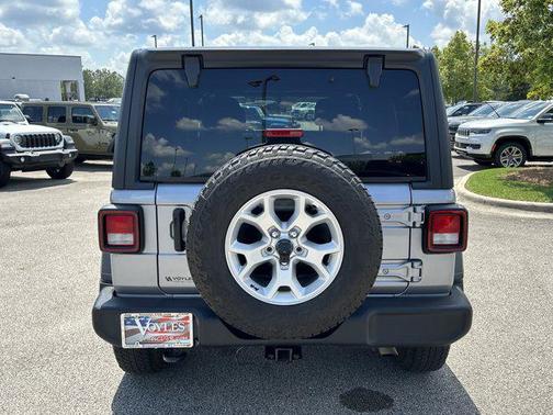 2021 Jeep Wrangler Unlimited Islander 4x4
