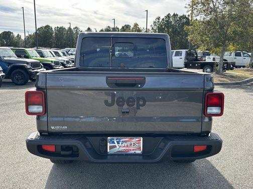 2024 Jeep Gladiator Nighthawk
