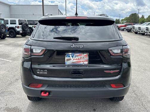 2023 Jeep Compass Trailhawk