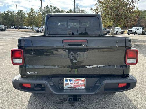2025 Jeep Gladiator Nighthawk