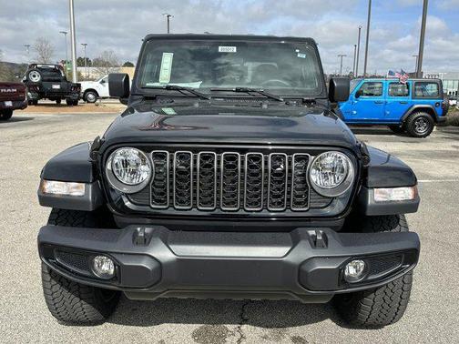 2025 Jeep Gladiator Nighthawk