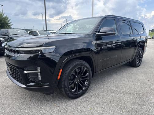 High Gloss Black 2026 Jeep Grand Wagoneer L Summit Reserve 4x4