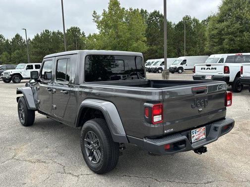 2025 Jeep Gladiator Sport S