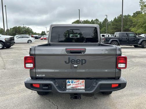2025 Jeep Gladiator Sport S